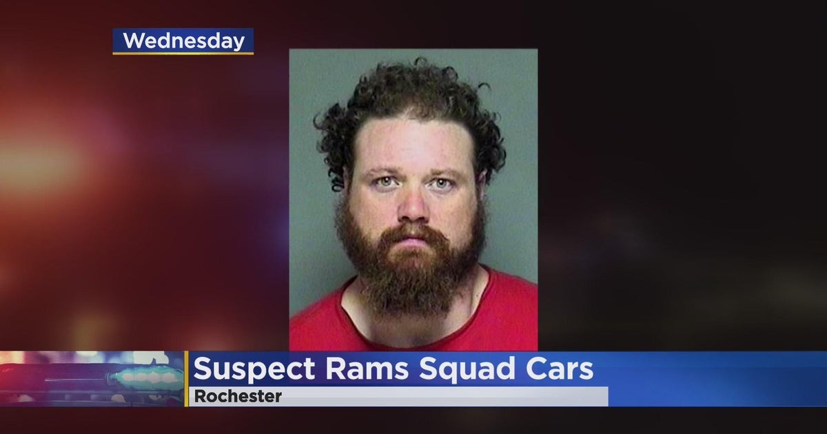 Rochester police search for man who rammed squad cars - CBS Minnesota