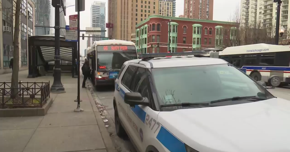 Woman falls onto Red Line tracks at Chicago Avenue - CBS Chicago