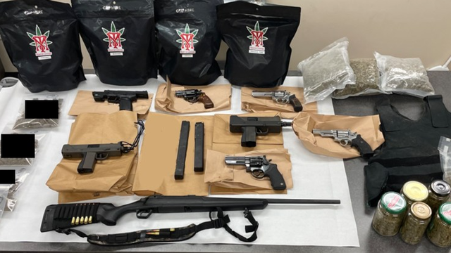 guns-drugs-seized-from-minneapolis-residence.png 