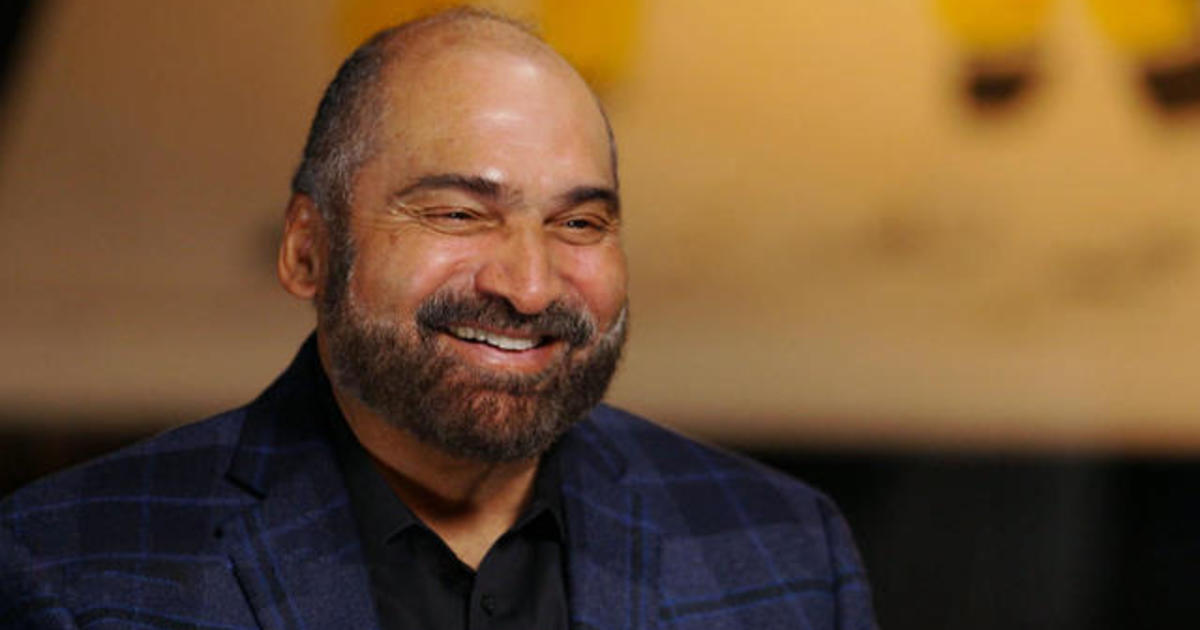 Franco Harris, famous for the 'Immaculate Reception,' said he remembered  'nothing' about the historic play - CBS News