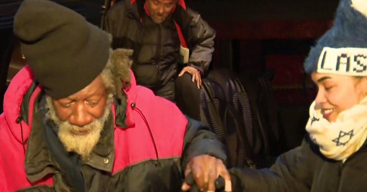Looking out for homeless with snowstorm coming - CBS Chicago