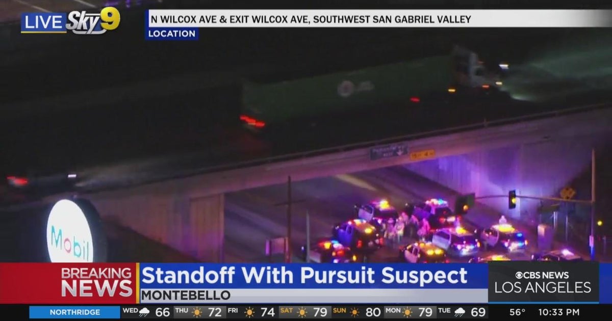 Pursuit suspect stops under 60 Freeway overpass - CBS Los Angeles