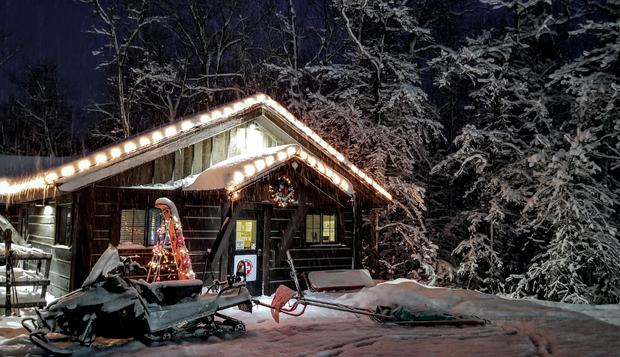 nextwx-mark-lindquist-detroit-mountain-ski-patrol-shack.jpg 