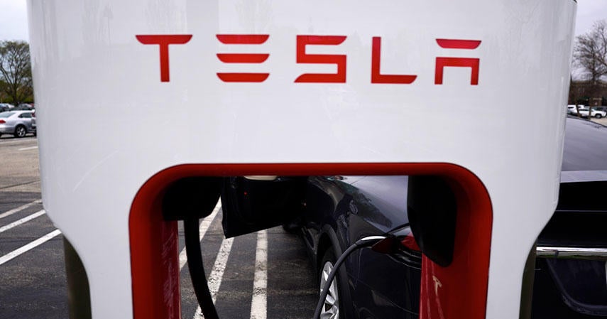 EXPLAINER 2023 tax credits for EVs will boost their appeal CBS Texas