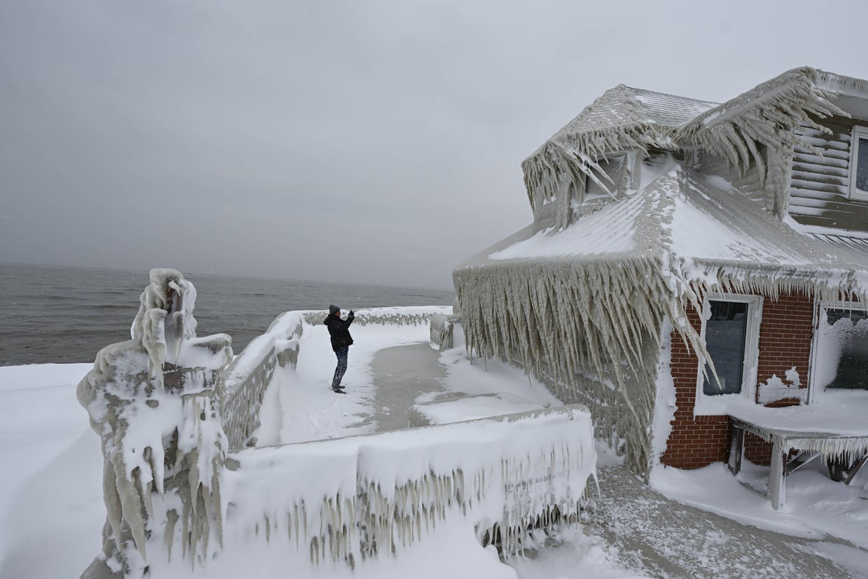 A building completely covered in ice in Buffalo, New York 