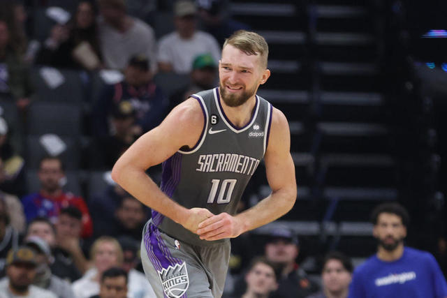 SACRAMENTO, CALIFORNIA – JUNE 01: NBA player Domantas Sabonis of the  Sacramento Kings (2R), and guests attend the First 5 California Stronger  Starts Campaign Launch on June 01, 2023 in Sacramento, California. (