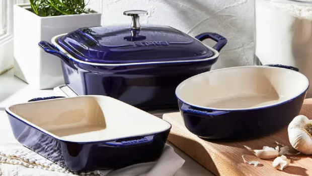 staub-cookware-header.png 