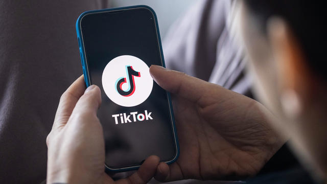 TikTok Logo 