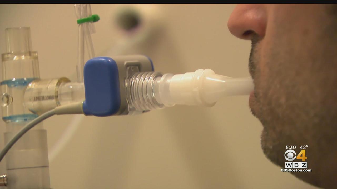 America's Bad Breath Doctor tests Honolulu's breath
