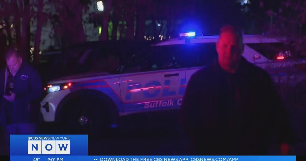 2 Officers Stabbed In Suffolk County; Suspect Fatally Shot - CBS New York