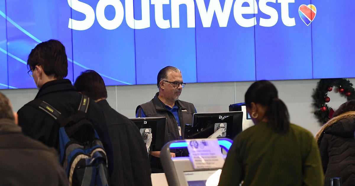 Southwest Airlines offers travelers 25,000 reward points as 