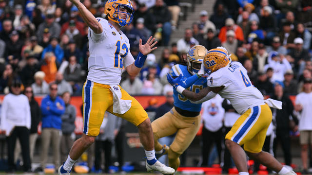 Tony the Tiger Sun Bowl - Pittsburgh v UCLA 