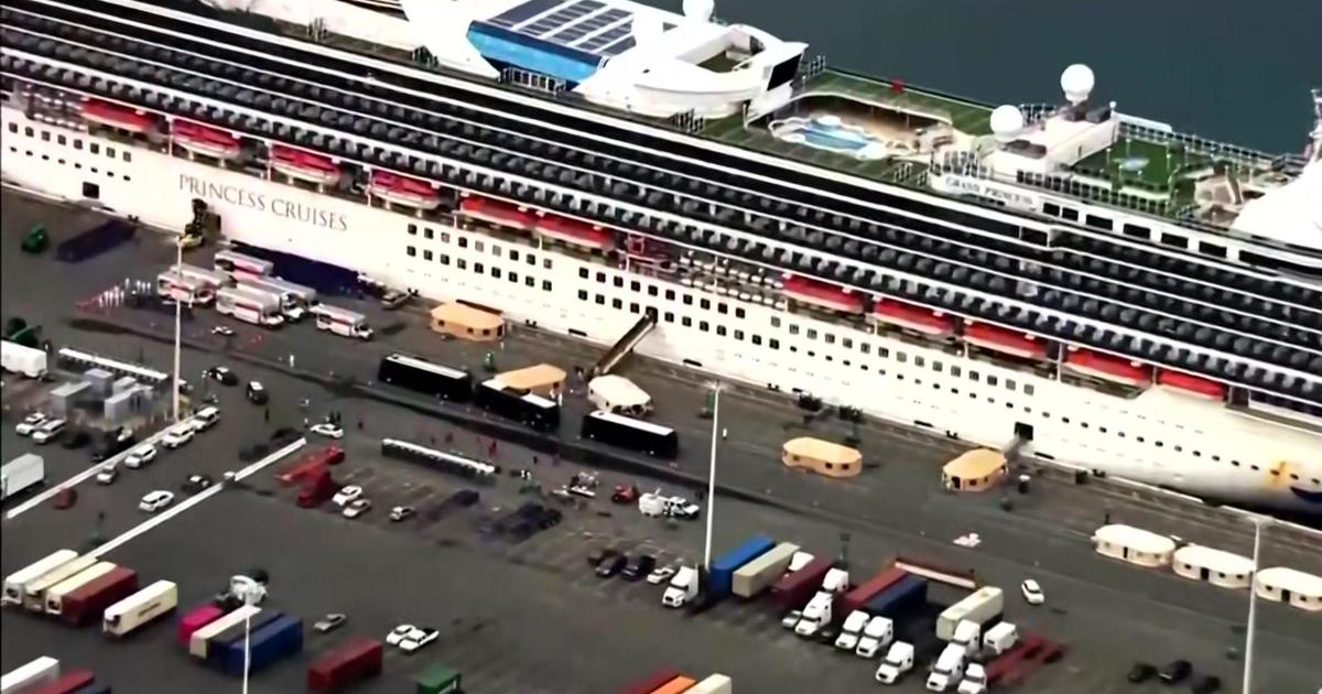 cruise passengers stranded port everglades