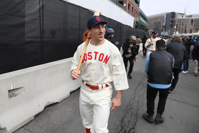 Bruins arrive at Fenway Park in vintage Red Sox jerseys ahead of 2023  Winter Classic