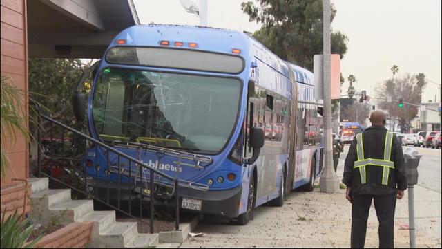 bus-crash-santa-monica.jpg 