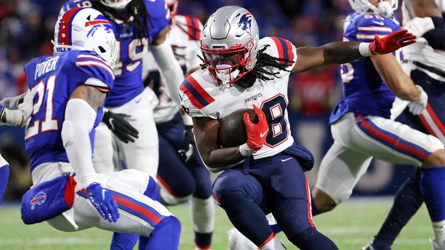 New England Patriots v Buffalo Bills 