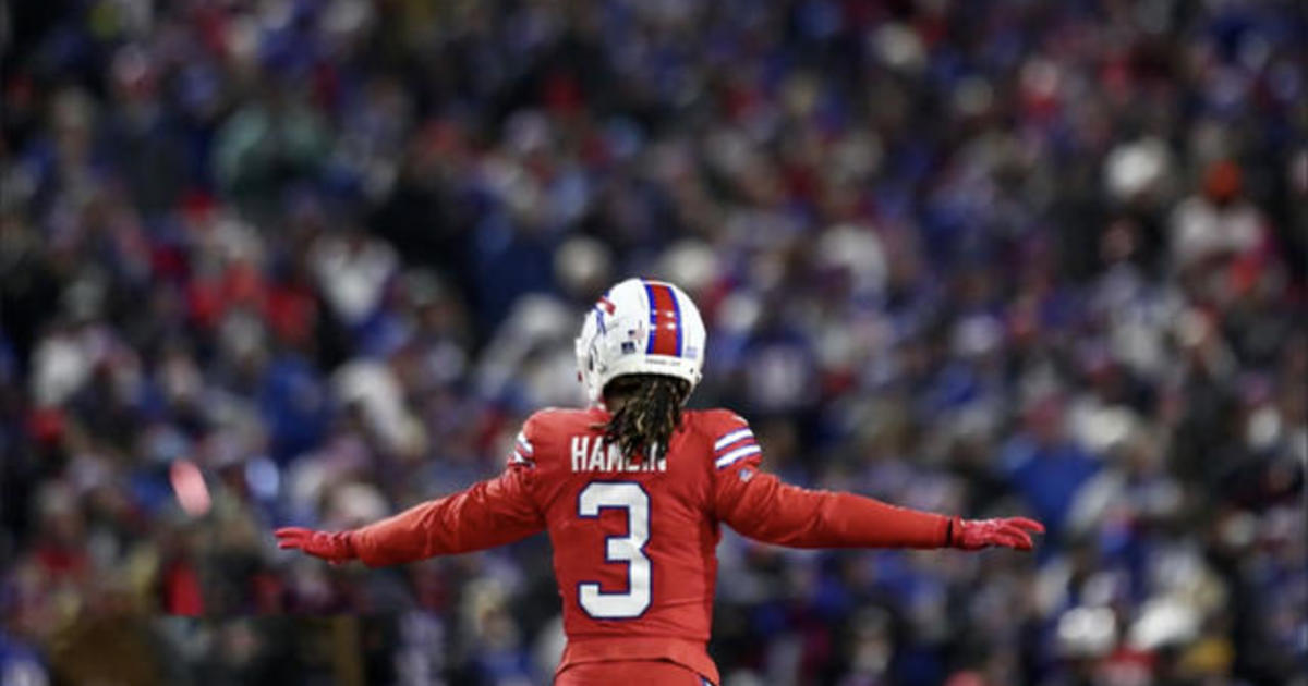 NFL Star on a Bills Rival Wears Damar Hamlin Jersey Pregame