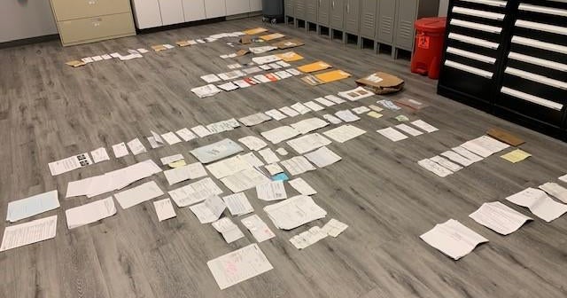 2 arrested after several mailboxes broken into at Tracy apartment