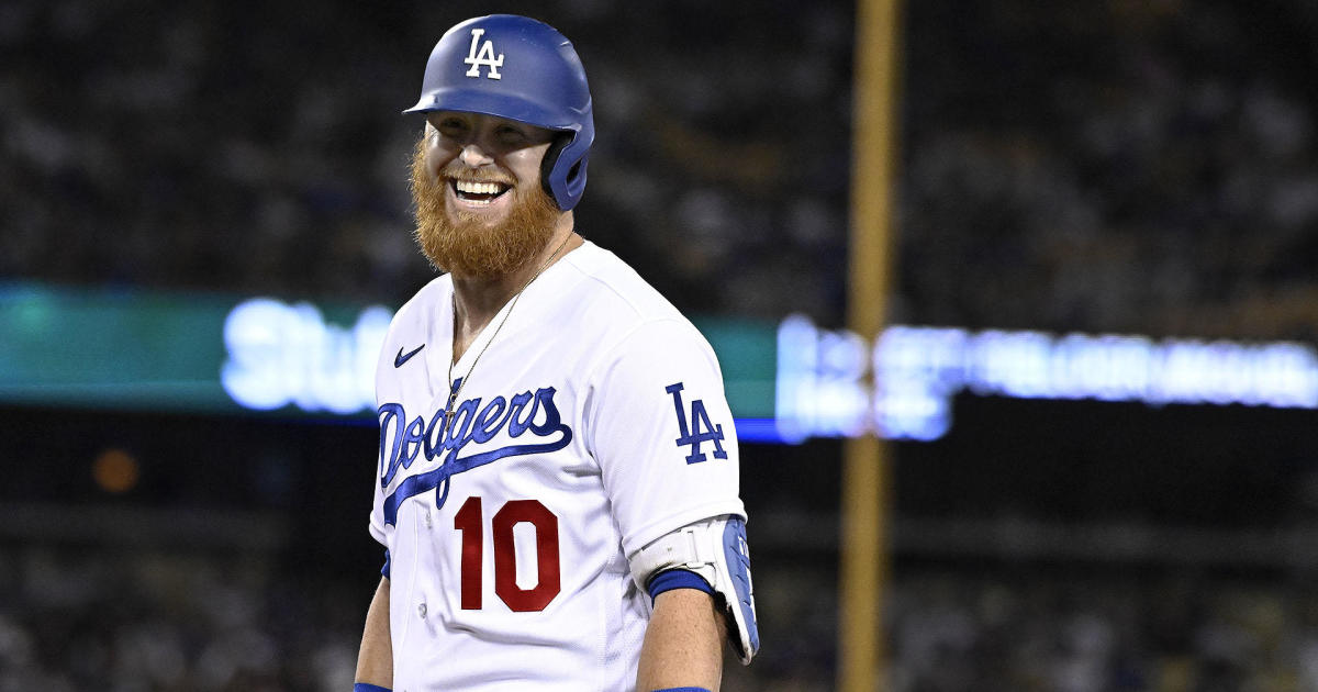 Red Sox announce one-year contract with Justin Turner - CBS Boston