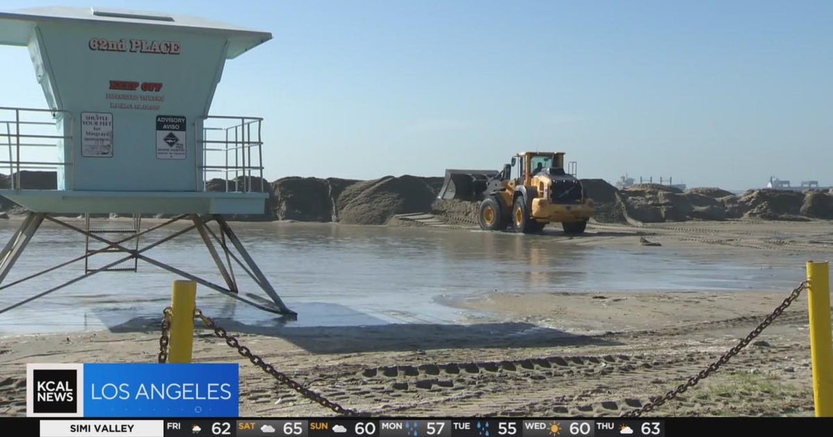 Long Beach residents wake up to flooding after high surf - CBS Los Angeles