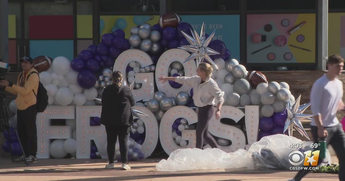 Texas man 'Mattress Mack' wins $3.4 million bet on Tampa Bay Buccaneers in Super  Bowl LV - ABC7 Los Angeles