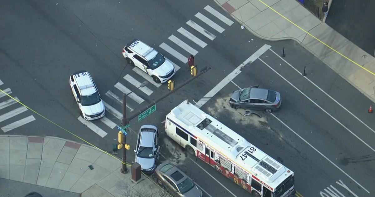 1 Injured West Philadelphia Crash Involving SEPTA Bus - CBS Philadelphia