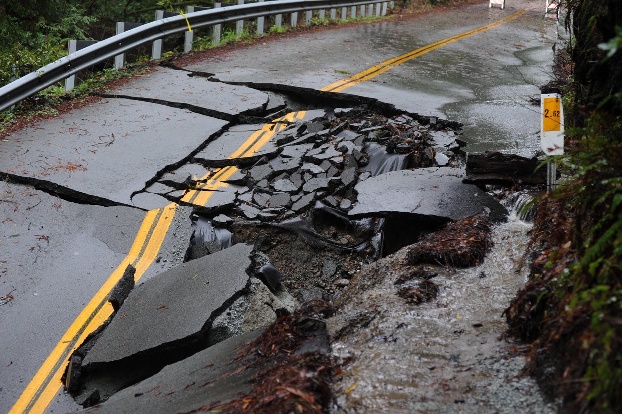 Storm hits California 