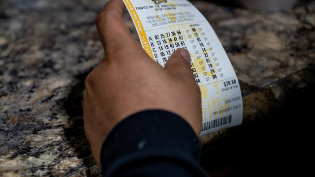 Mega Millions Lottery Jackpot Reaches Past 1 Billion Dollars 