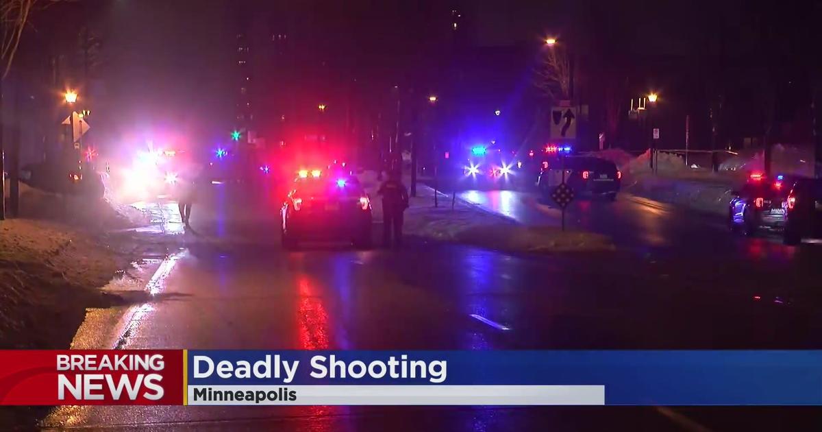 Shooting outside north Minneapolis market leaves 1 dead, 2 critically