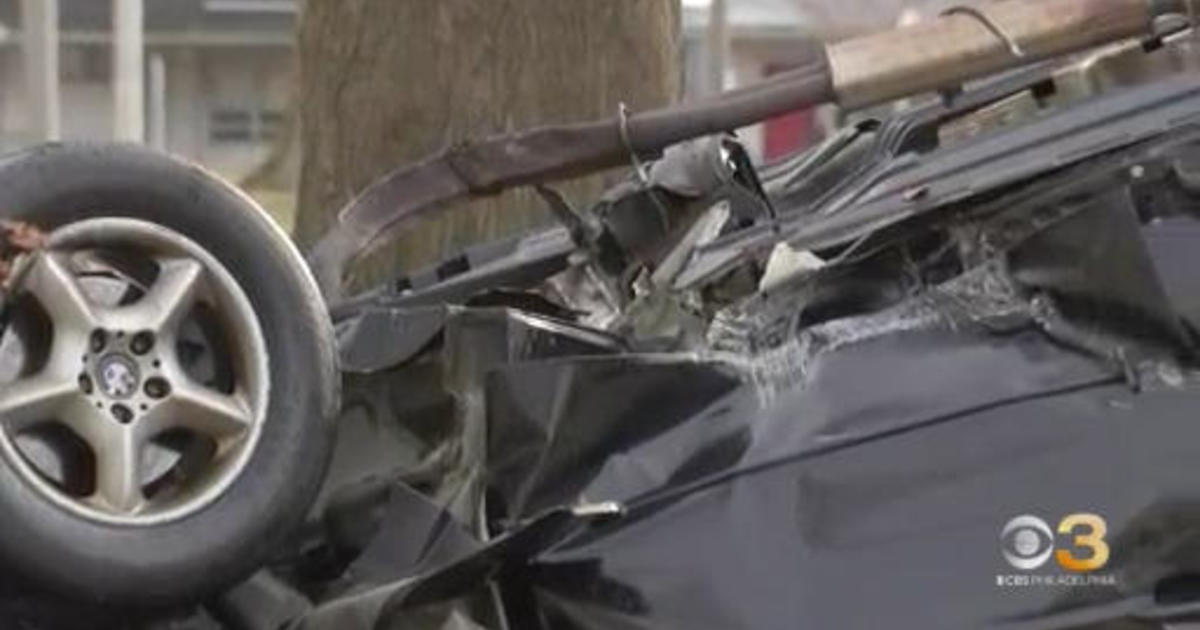 Tow truck crashes into several parked cars in Port Richmond neighborhood of  Philadelphia - 6abc Philadelphia