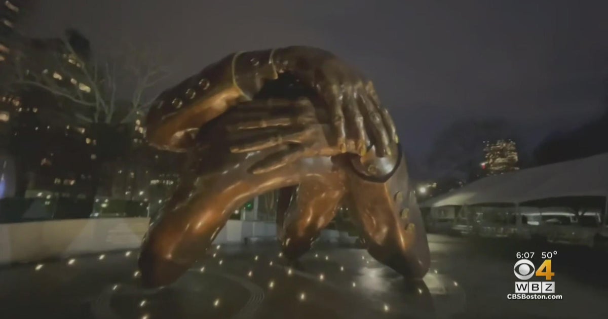 Embrace memorial honoring Dr. Martin Luther King Jr. and Coretta Scott ...