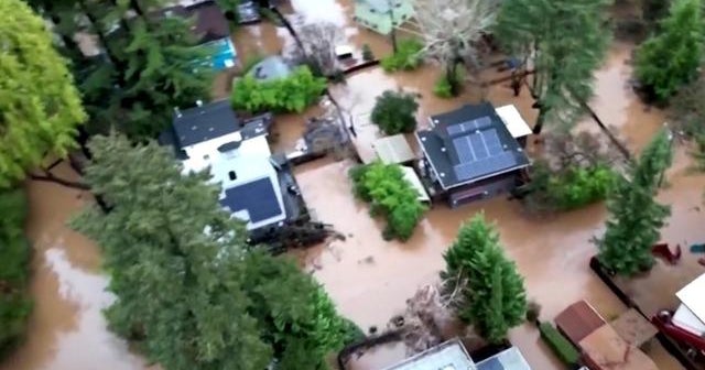 Powerful storm causes widespread flooding in Northern California