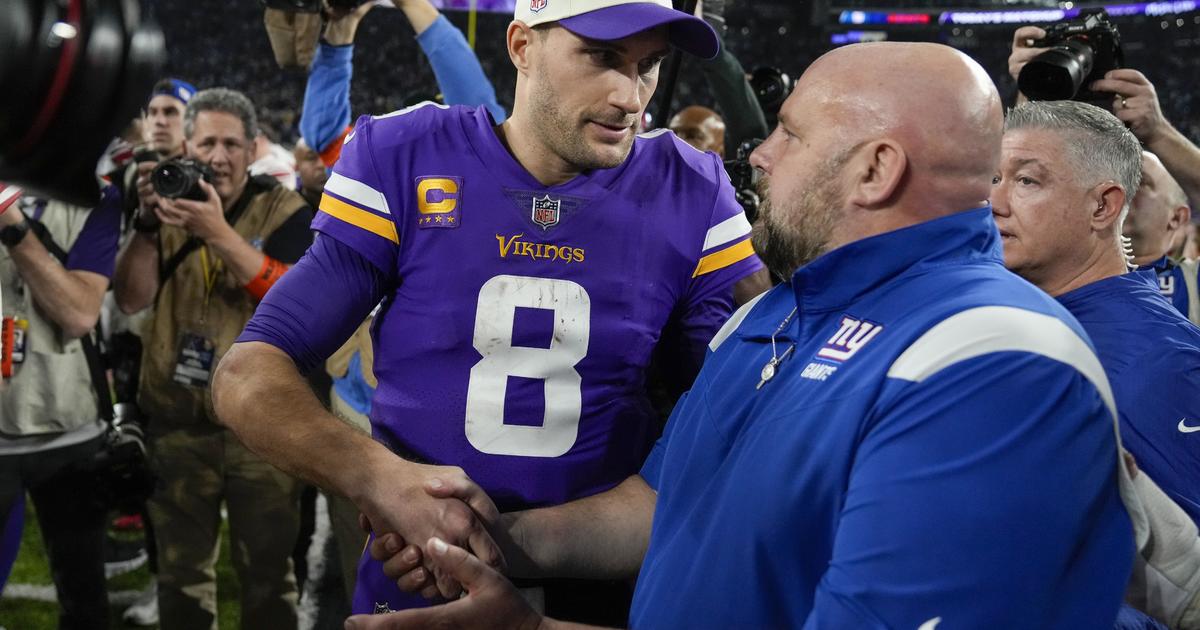 Giants win wild-card round playoff game against Vikings