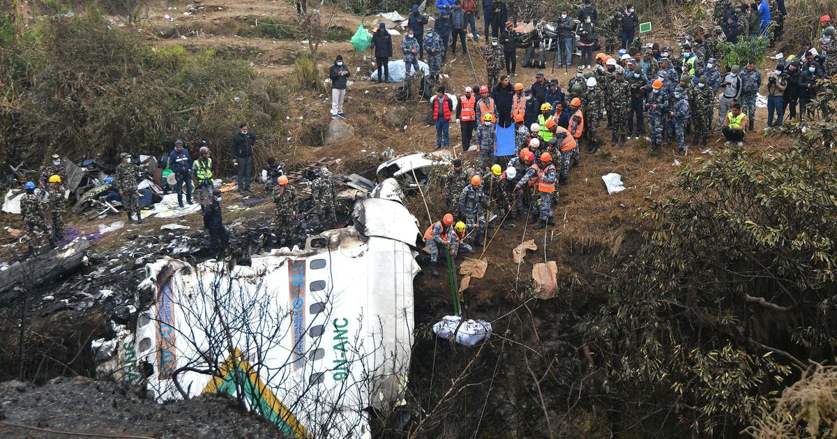 Video ukazuje cestujícím děsivé poslední okamžiky letecké havárie v Nepálu