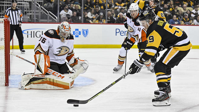 NHL: JAN 16 Ducks at Penguins 