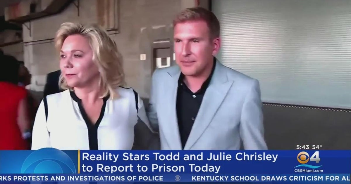 Todd & Julie Chrisley report to a Florida prison Tuesday to start sentence