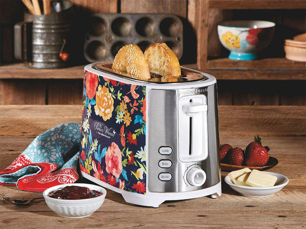 the-pioneer-woman-toaster.jpg 