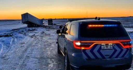 Crews clean up semi crashes near Strasburg, I70, I76 reopen after