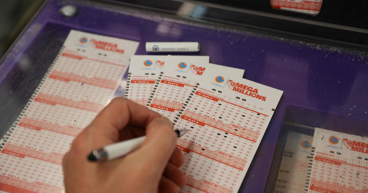 Winning numbers announced for $640 million Mega Millions jackpot drawing