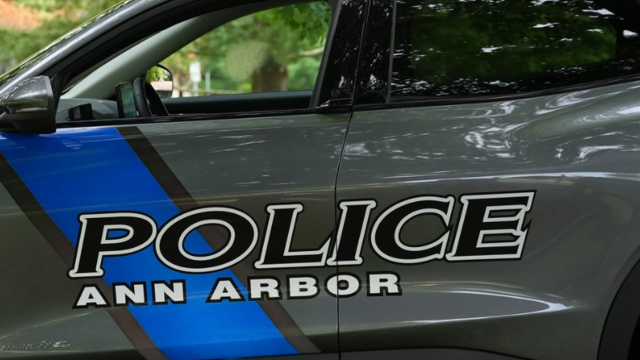 ann-arbor-police-car.png 