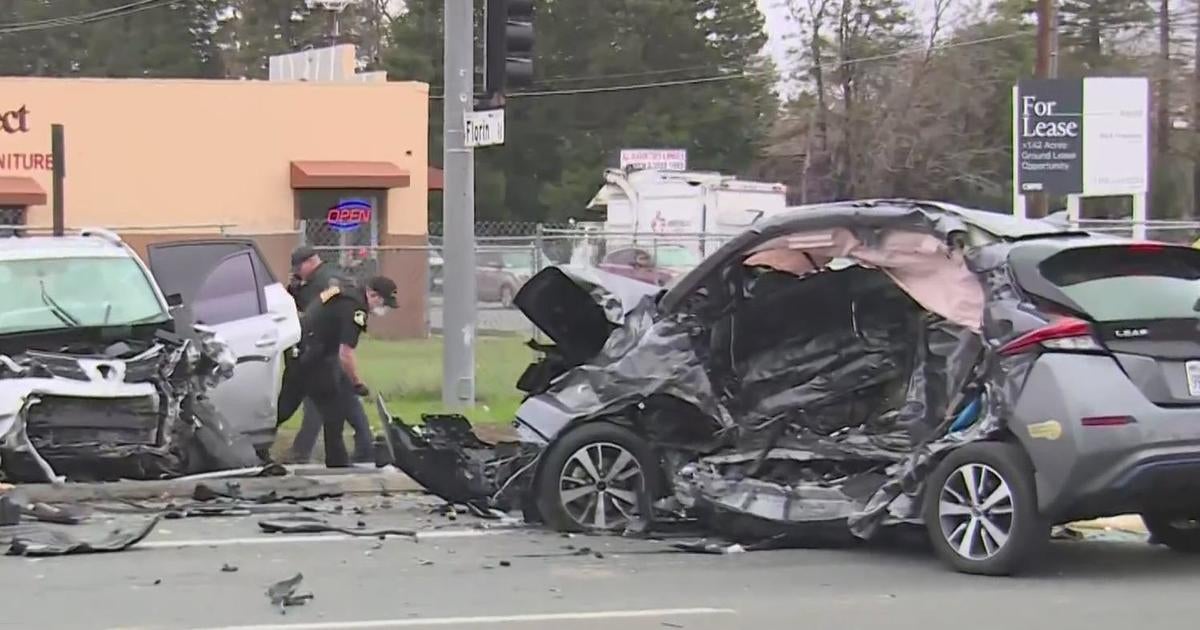 Video Shows Carjacking Suspect Before Multi Vehicle Crash Left 2 Women