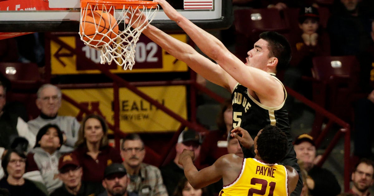 No. 3 Purdue Blows Out Minnesota 61-39 Behind Braden Smith - CBS Minnesota