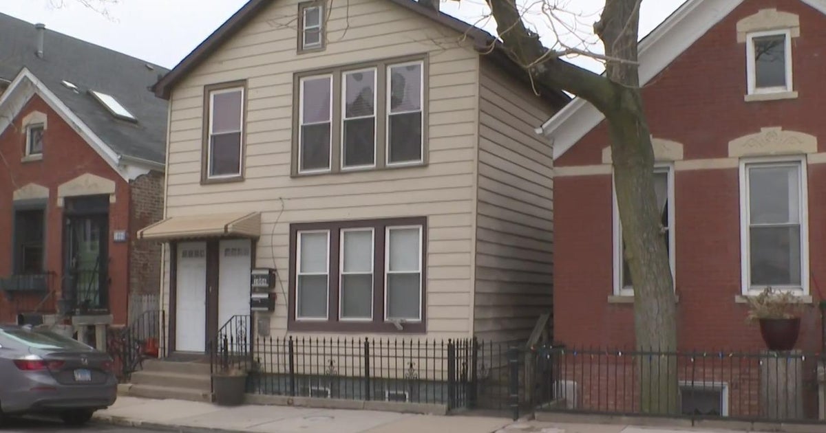 Pilsen homeowners shocked by big property tax bills - CBS Chicago