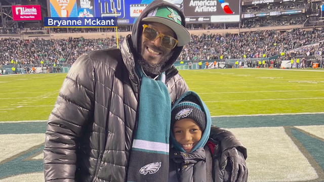 Ticket Vendors Offer Eagles Fans Stark Warning About Scam Artists - CBS  Philadelphia