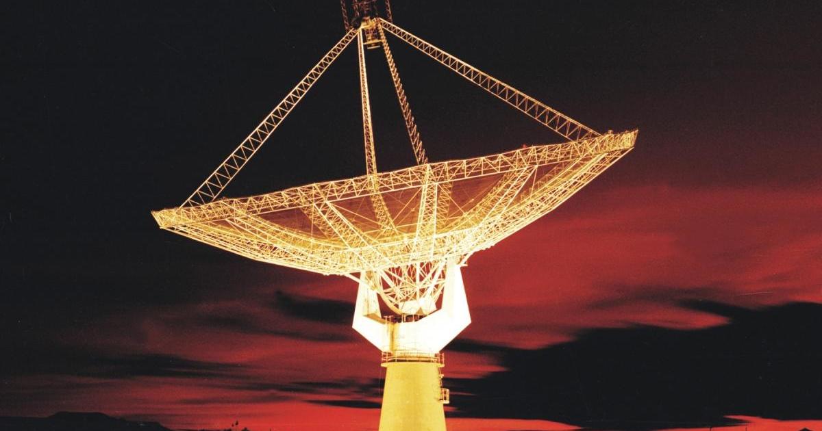 Radio signal nearly 9 billion light-years away captured by telescope on Earth – CBS News