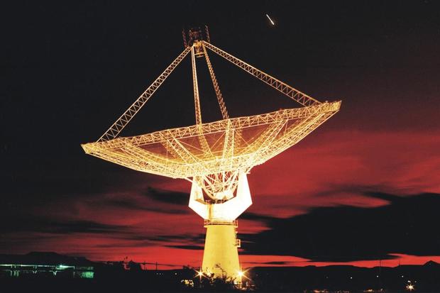 giant-metrewave-radio-telescope.jpg 
