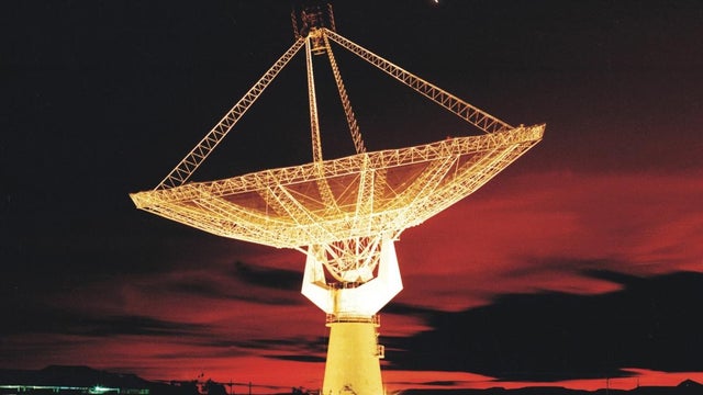 giant-metrewave-radio-telescope.jpg 