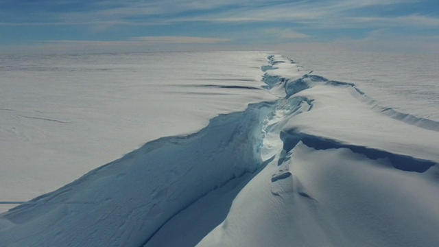 brunt-ice-shelf-chasm-1-a-1536x919.jpg 