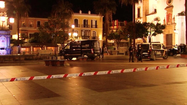 1 killed and priest injured in machete attacks at Spanish churches