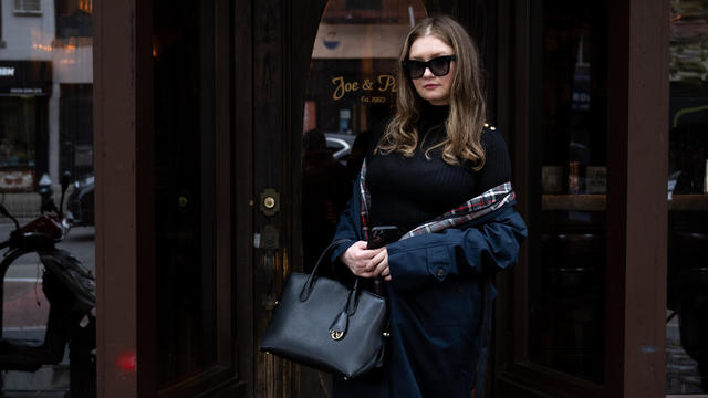 Anna Delvey Steps Out For Parole Meeting In New York 